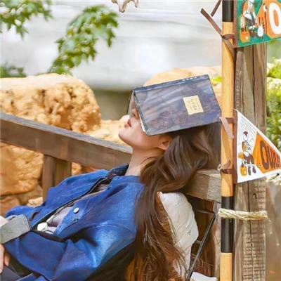 星二代夜店蹦迪，品牌方解约，前后半年持续发酵